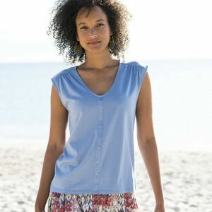 V-nyakú póló gombokkal és fodrokkal kép