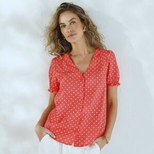 Rövid ujjú blúz pöttyös mintával kép