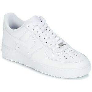 Rövid szárú edzőcipők Nike AIR FORCE 1 07 kép