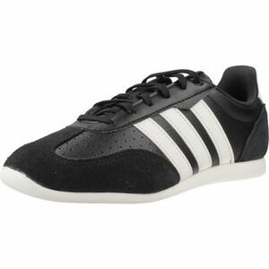 Rövid szárú edzőcipők adidas BARREDA LO kép
