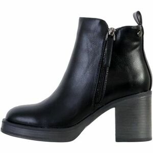 Bokacsizmák The Divine Factory 244946 kép