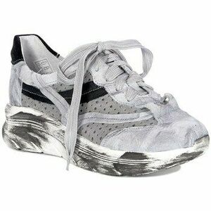 Rövid szárú edzőcipők Maciejka 0588003001 kép