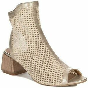 Szandálok / Saruk Maciejka 0689925000 kép