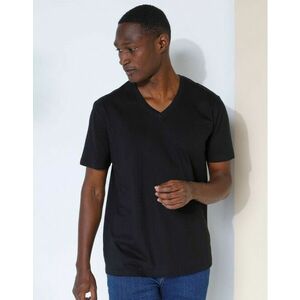 V-nyakú póló rövid ujjakkal kép