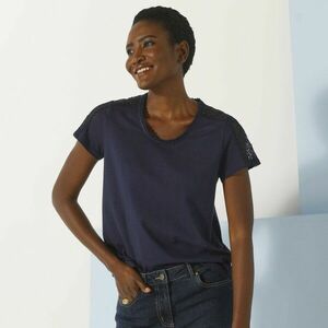 Póló kerek nyakkal és csipkével kép