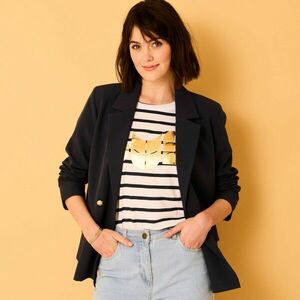 Kétsoros blézer gombos záródással kép