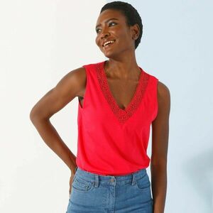 V-nyakú felső csipkével kép