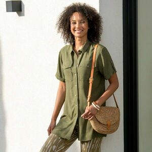 Ing tunika rövid ujjú és zsebes tunikával kép