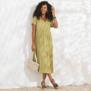 Crepon monokróm midi ruha V-nyakkal kép