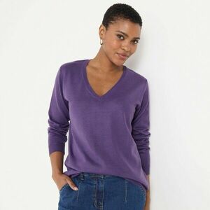 V-nyakú pulóver kép