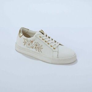 Hímzett és cipzáras sportcipők kép