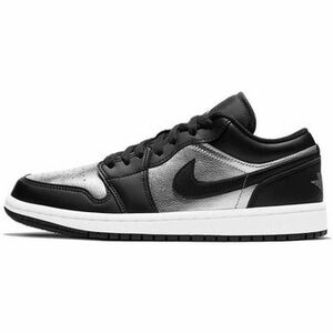 Rövid szárú edzőcipők Nike Air Jordan 1 Low SE Black Metallic Silver kép
