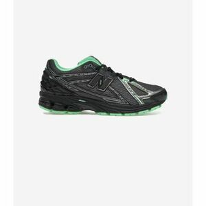 Rövid szárú edzőcipők New Balance 1906R Black Green kép