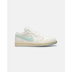 Divat edzőcipők Nike Jordan Brand Air Jordan 1 Low Wmns "Sail Igloo" kép