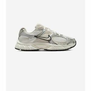 Rövid szárú edzőcipők Nike V5 RNR Sail Light Orewood Brown (Women's) kép