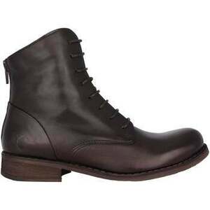 Bokacsizmák Felmini Beja kép