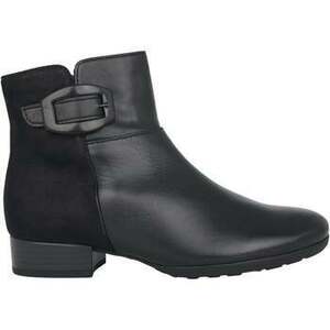 Bokacsizmák Gabor 52.714.67 kép