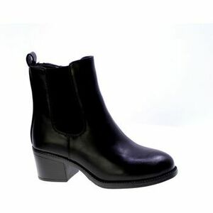 Bokacsizmák Yanema 347785 kép