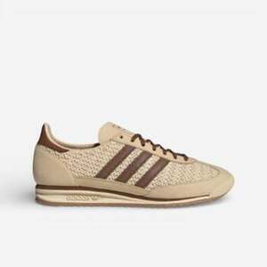 Rövid szárú edzőcipők adidas SL72 Sand Strata (W) kép