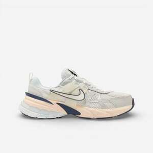 Rövid szárú edzőcipők Nike V2K Run Platinum Tint (W) kép