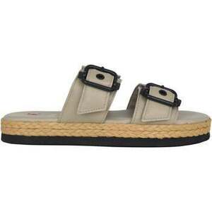 Papucsok Högl Elsa kép