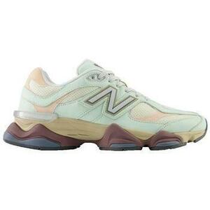 Divat edzőcipők New Balance 9060 kép