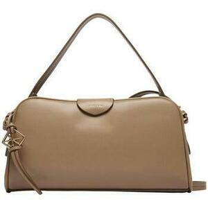 Válltáskák Calvin Klein Jeans MULTI COMPARTMENT CAMERA LV04F3370G kép