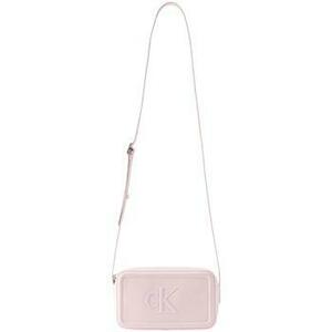 Válltáskák Calvin Klein Jeans BOLD CK CAMERA BAG LV04F3220G kép