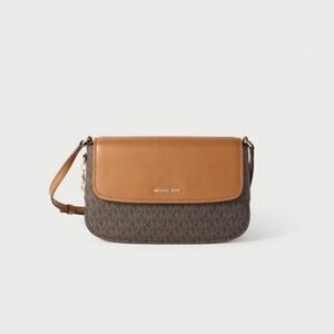 Válltáskák MICHAEL Michael Kors Alice Sm Flap Xbody 252 kép