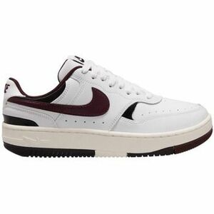 Divat edzőcipők Nike Baskets Gamma Force confort et adhérence kép